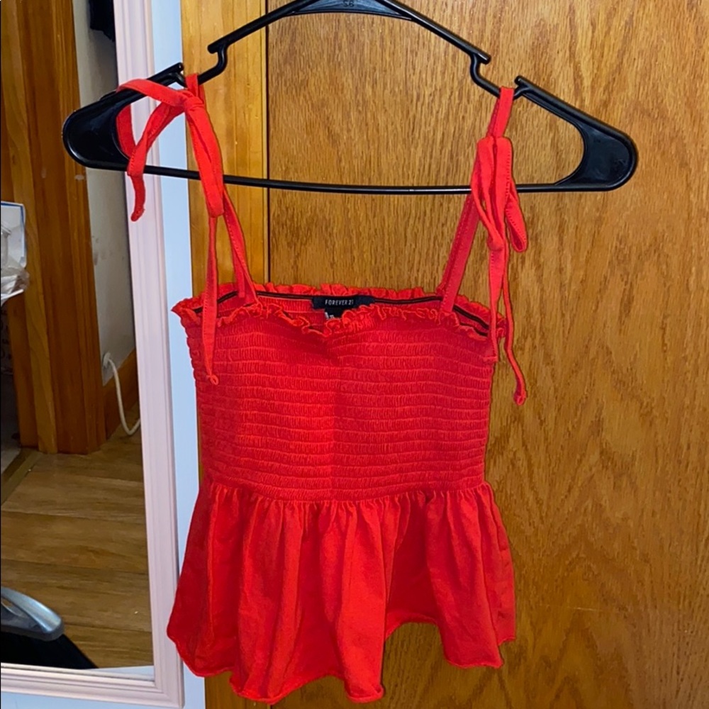 Cropped tie red shirt forever 21